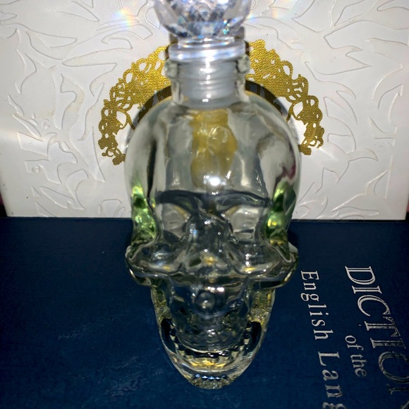 New In Box Crystal Head Vodka Empty Crystal Head Glass Decanter - Picture 8 of 16
